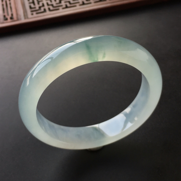 (超值推荐)冰种飘花手镯(55.2mm)