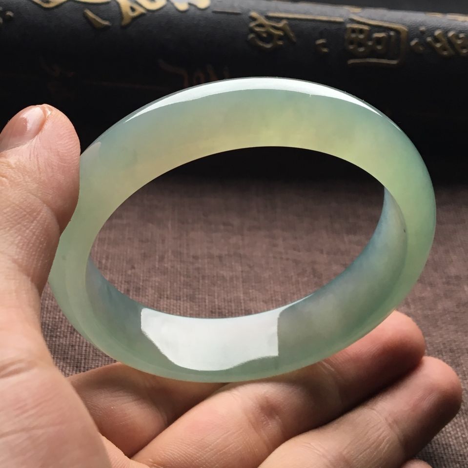 （超值推荐）冰种晴水手镯（57.9mm）