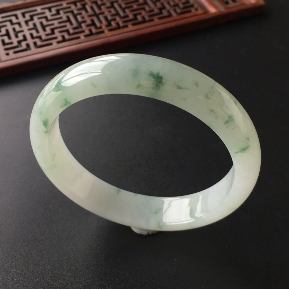 (超值推荐)糯冰种飘花手镯(57.6mm)