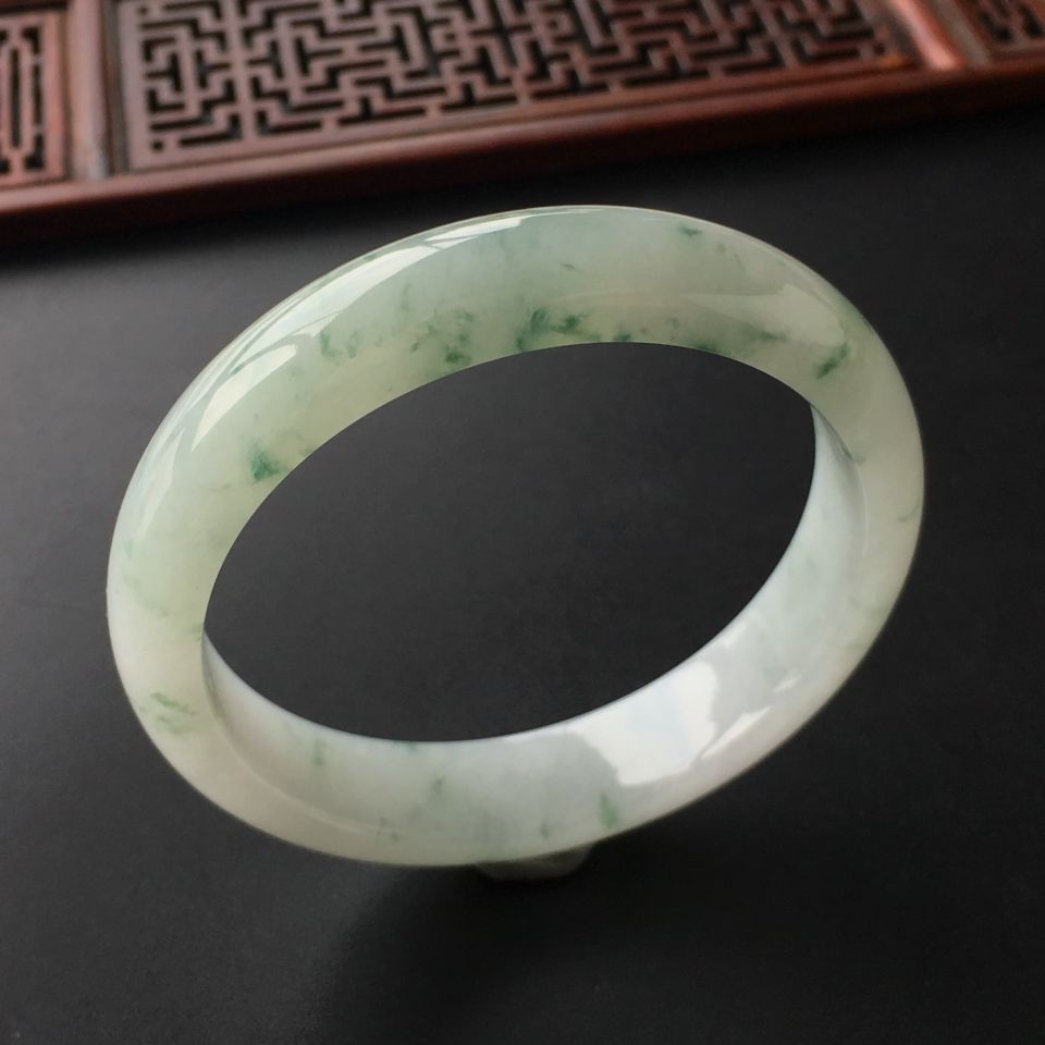 (超值推荐)糯冰种飘花手镯(57.6mm)