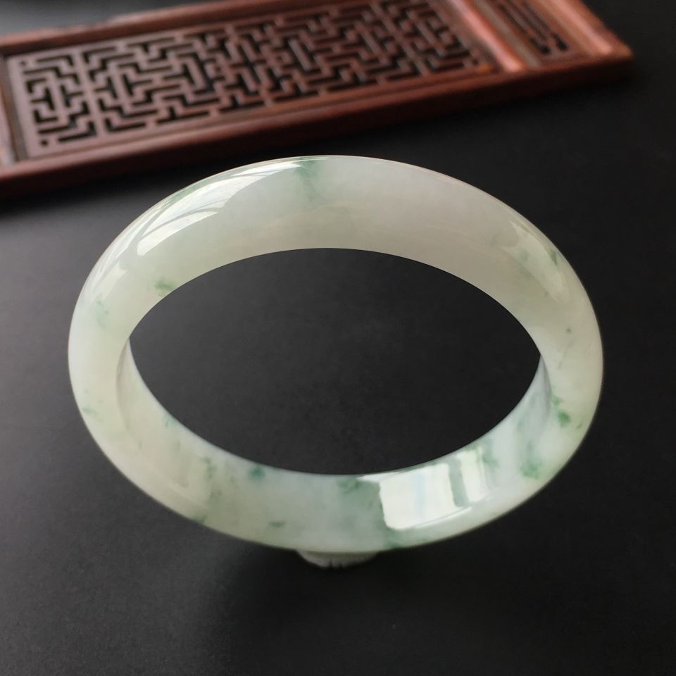 (超值推荐)糯冰种飘花手镯(57.6mm)