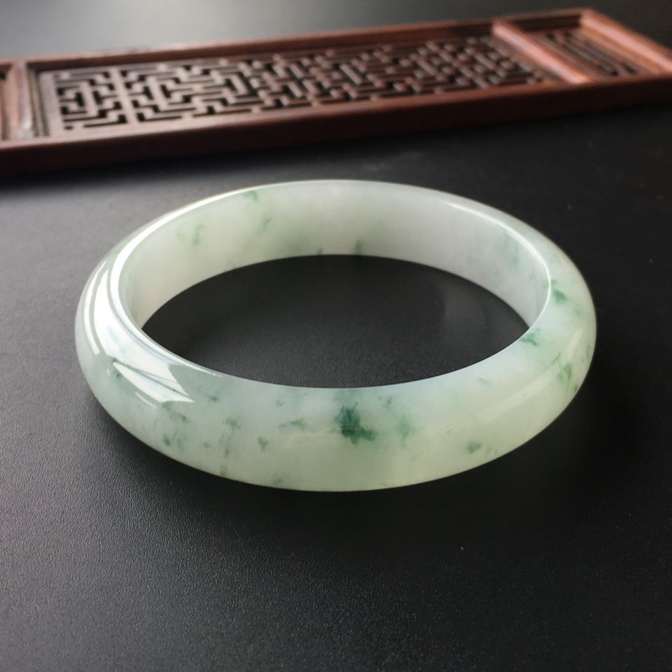 (超值推荐)糯冰种飘花手镯(57.6mm)