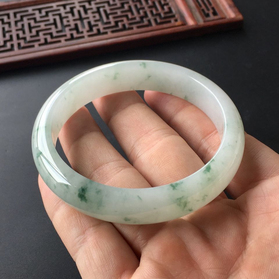 (超值推荐)糯冰种飘花手镯(57.6mm)