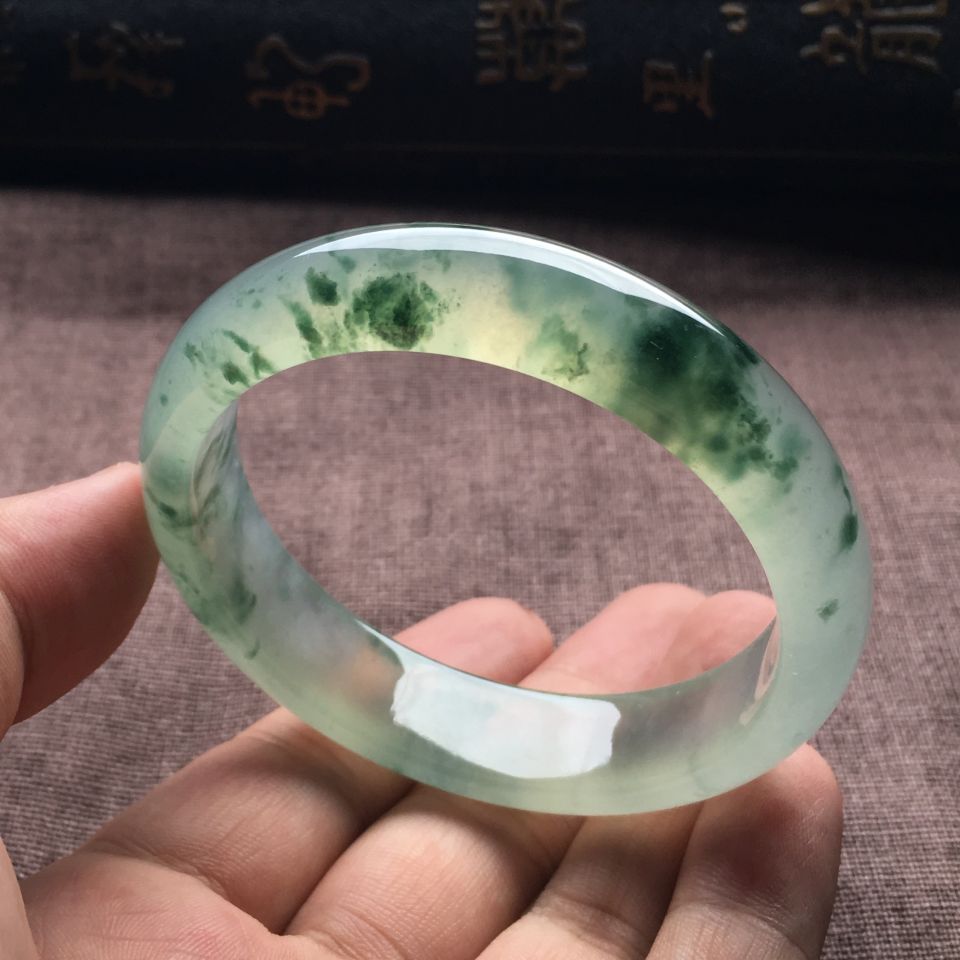 （超值推荐）冰种飘花手镯（58mm）
