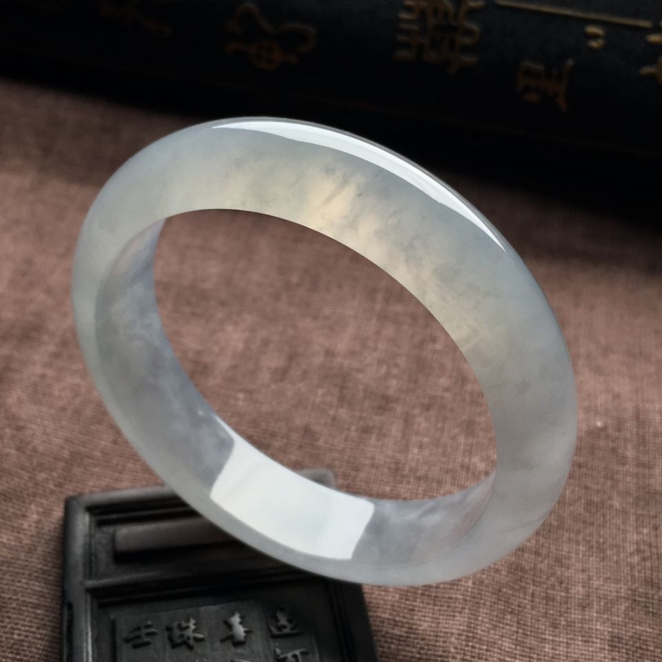 （超值推荐）冰种淡晴水手镯（57mm）