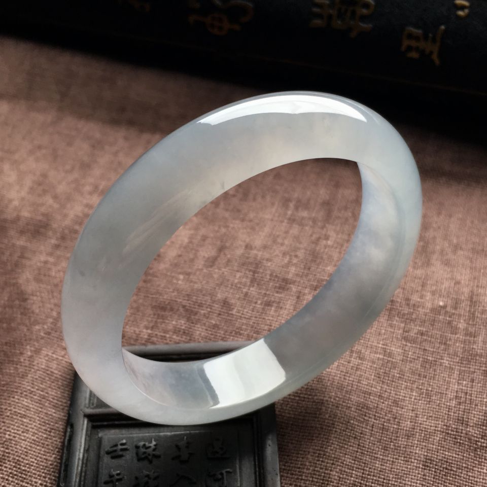 （超值推荐）冰种淡晴水手镯（57mm）