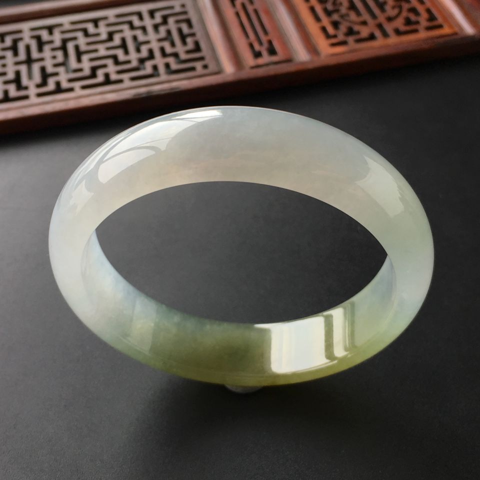 (超值推荐)冰种黄翡手镯(56mm)