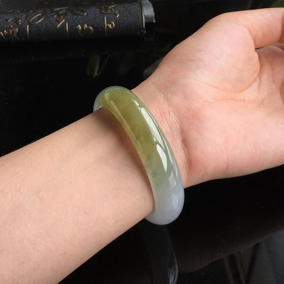 (超值推荐)冰种黄翡手镯(56mm)
