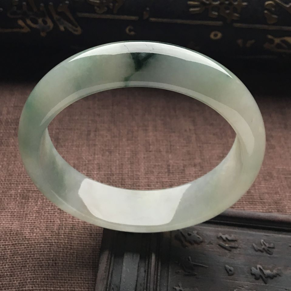 （超值推荐）糯冰种飘花手镯（59mm）