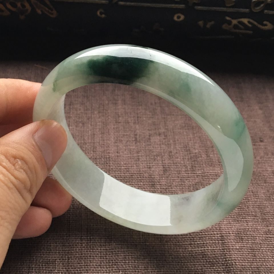 （超值推荐）糯冰种飘花手镯（59mm）