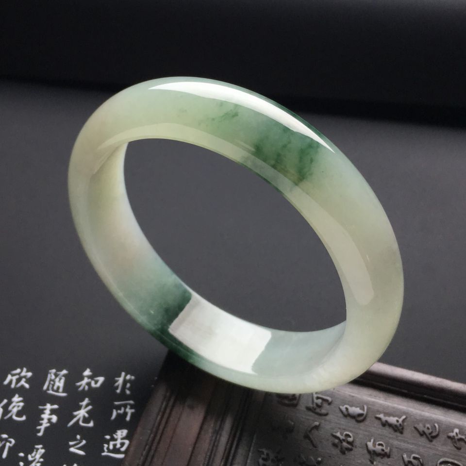 （超值推荐）糯冰种飘花手镯（54.5mm）