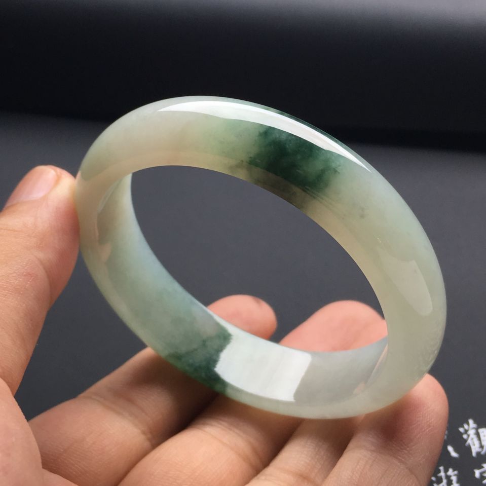 （超值推荐）糯冰种飘花手镯（54.5mm）