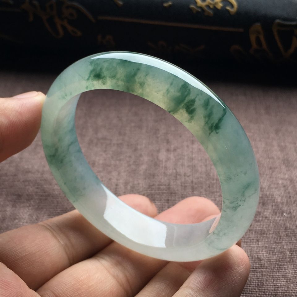 （超值推荐）冰种飘花手镯（54mm）