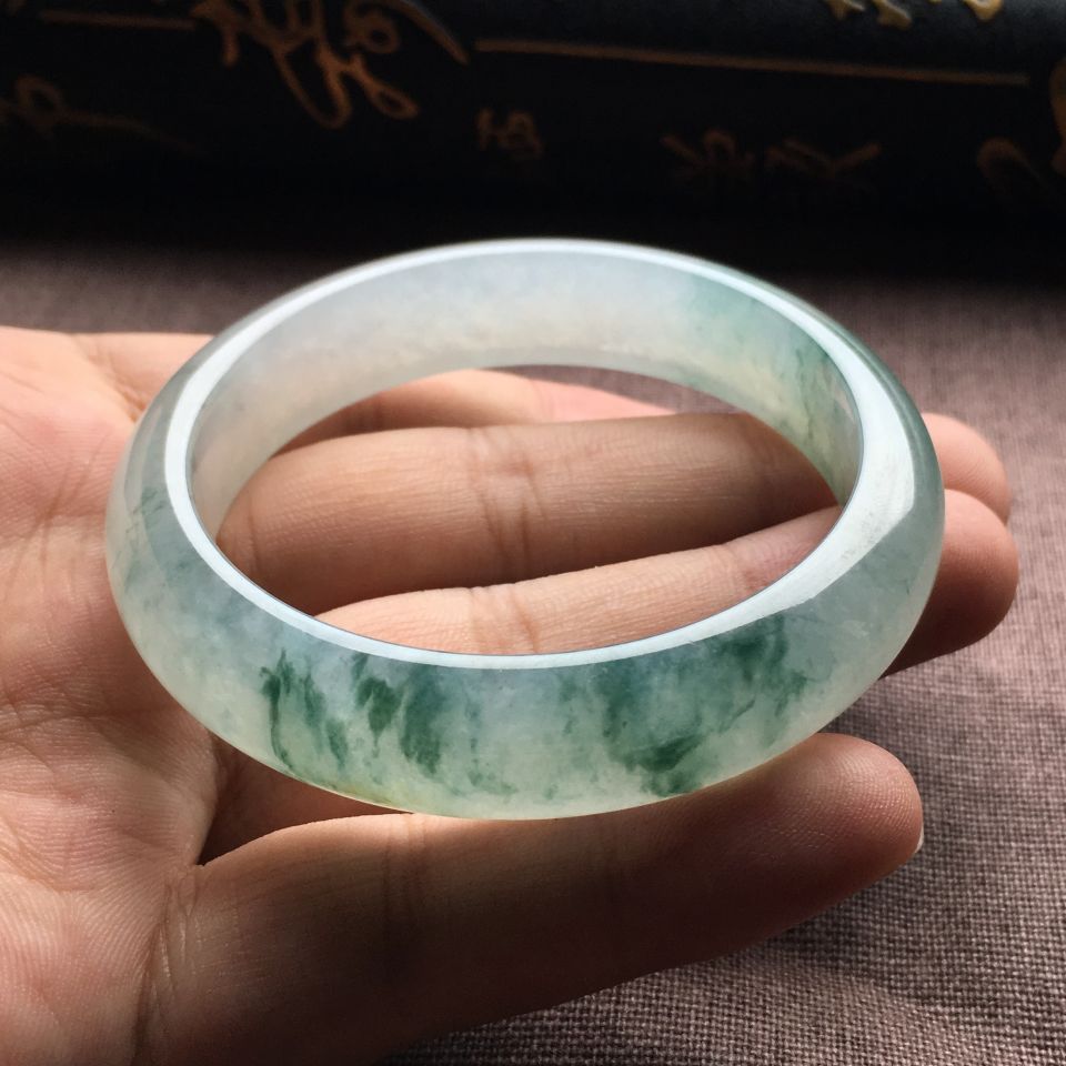 （超值推荐）冰种飘花手镯（54mm）