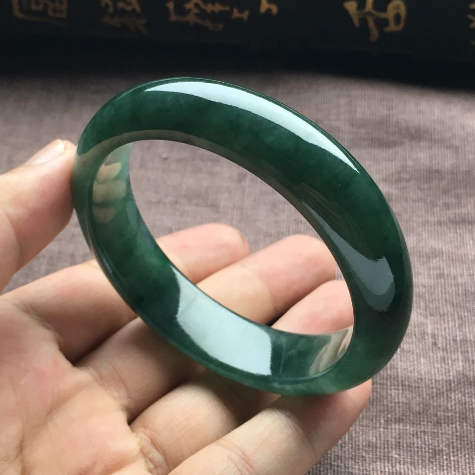 （超值推荐）糯冰种油青手镯（58.8mm）