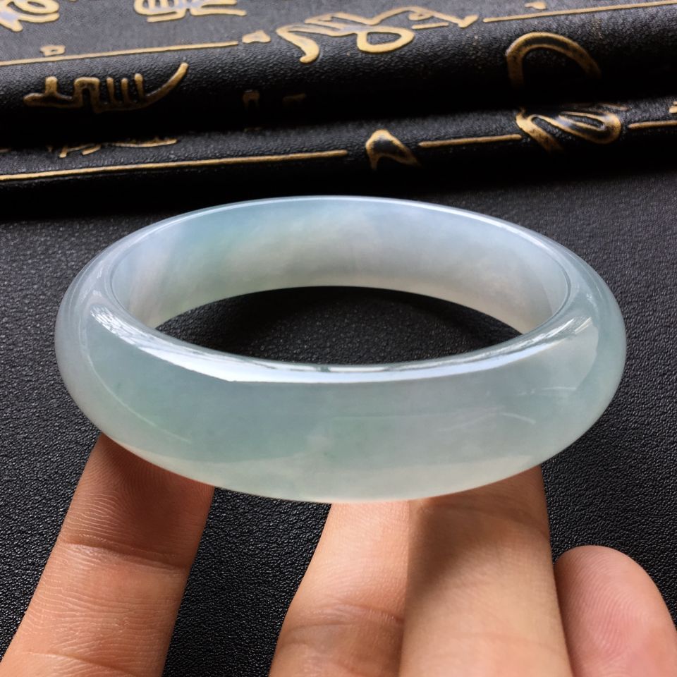 (超值推荐)冰种晴水手镯(57,6mm)