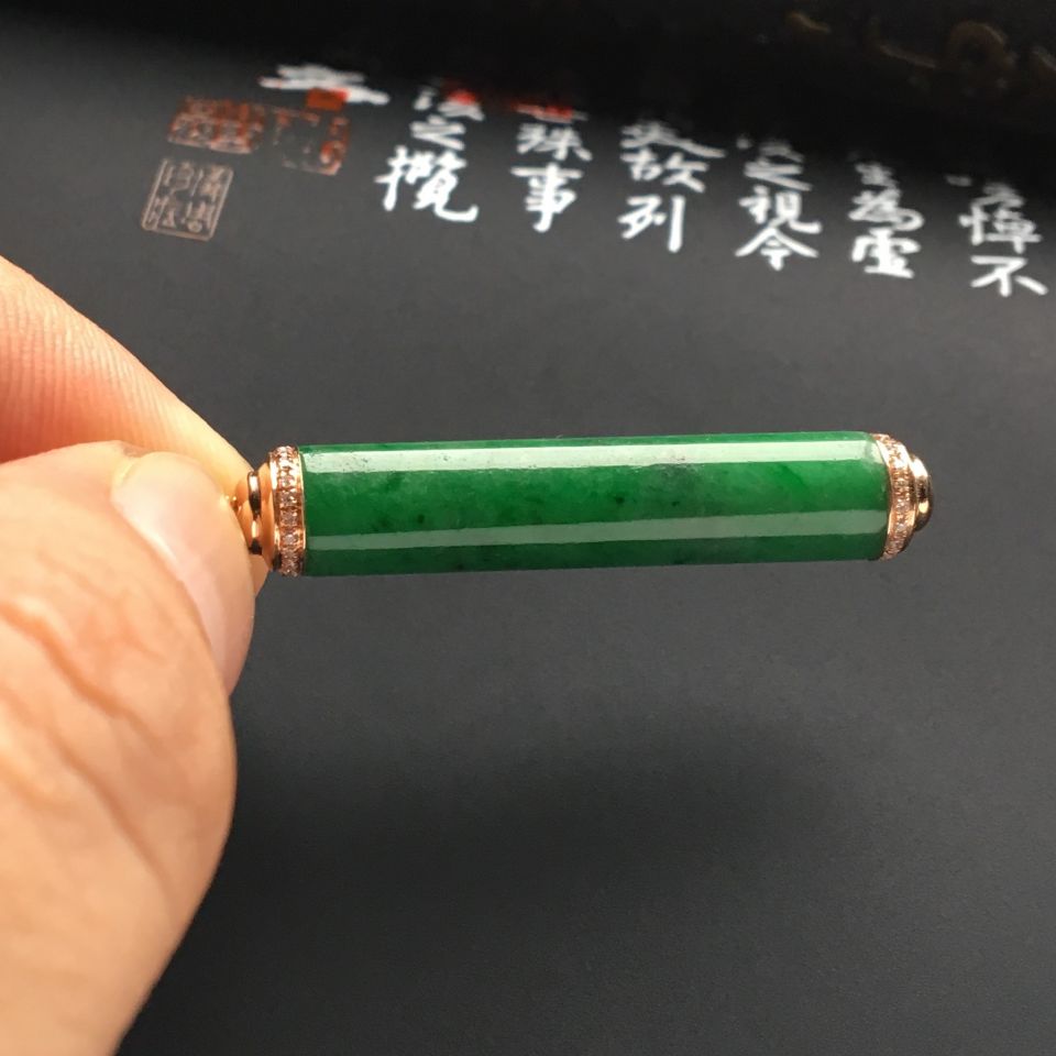 （超值推荐）镶玫瑰金钻石糯冰种浓绿胸坠