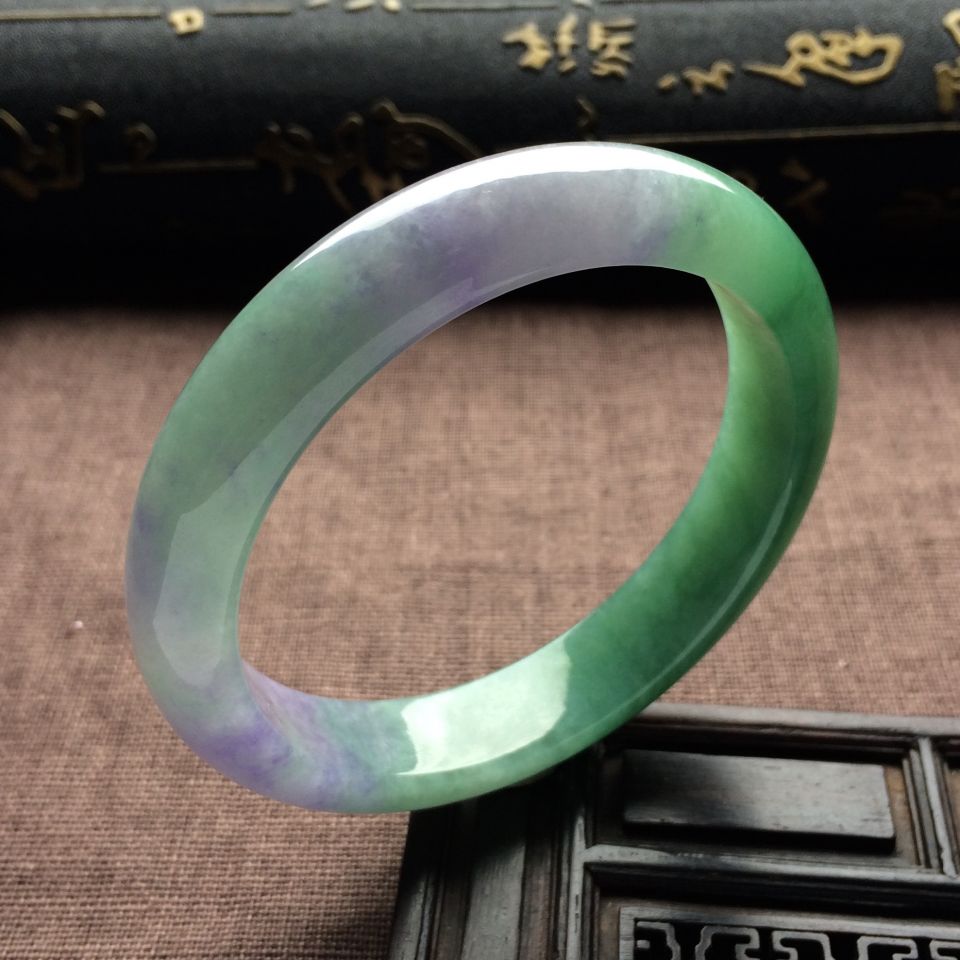 （超值推荐）糯冰种淡春带彩手镯（57.8mm ）