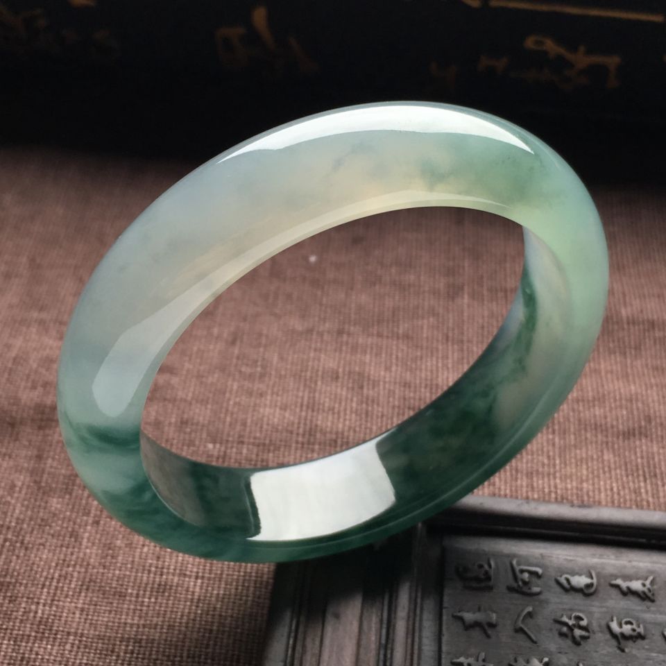 （超值推荐）冰种飘花手镯（53.1mm）