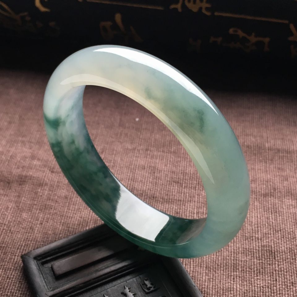 （超值推荐）冰种飘花手镯（53.1mm）