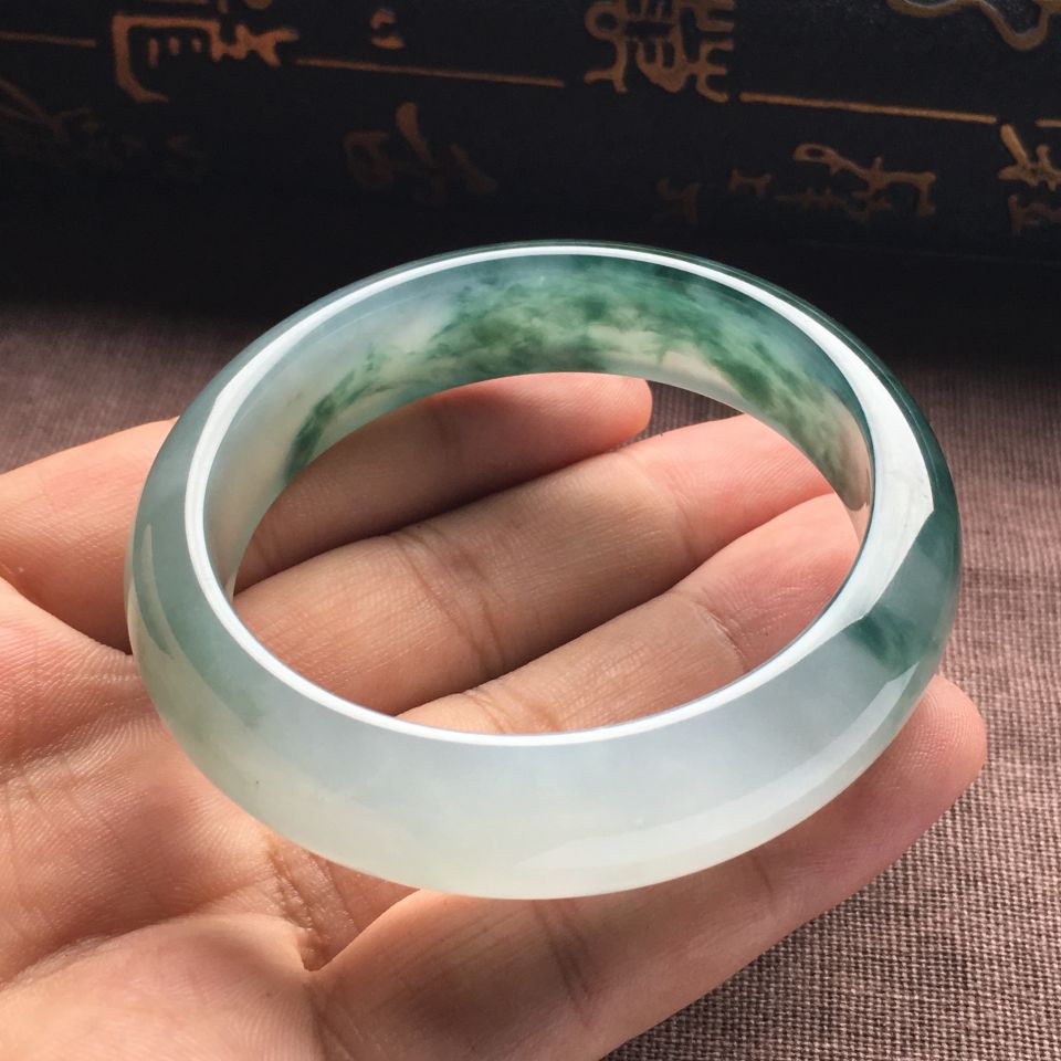 （超值推荐）冰种飘花手镯（53.1mm）