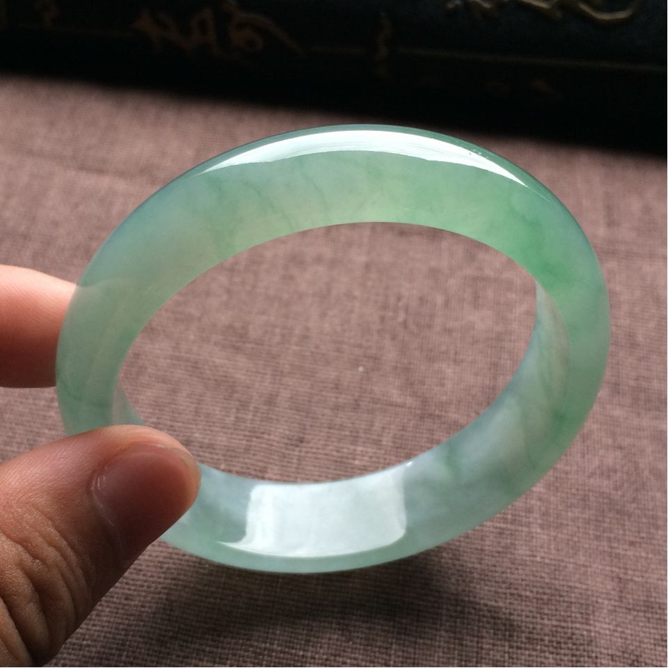 （超值推荐）冰种晴水手镯（56.5mm）