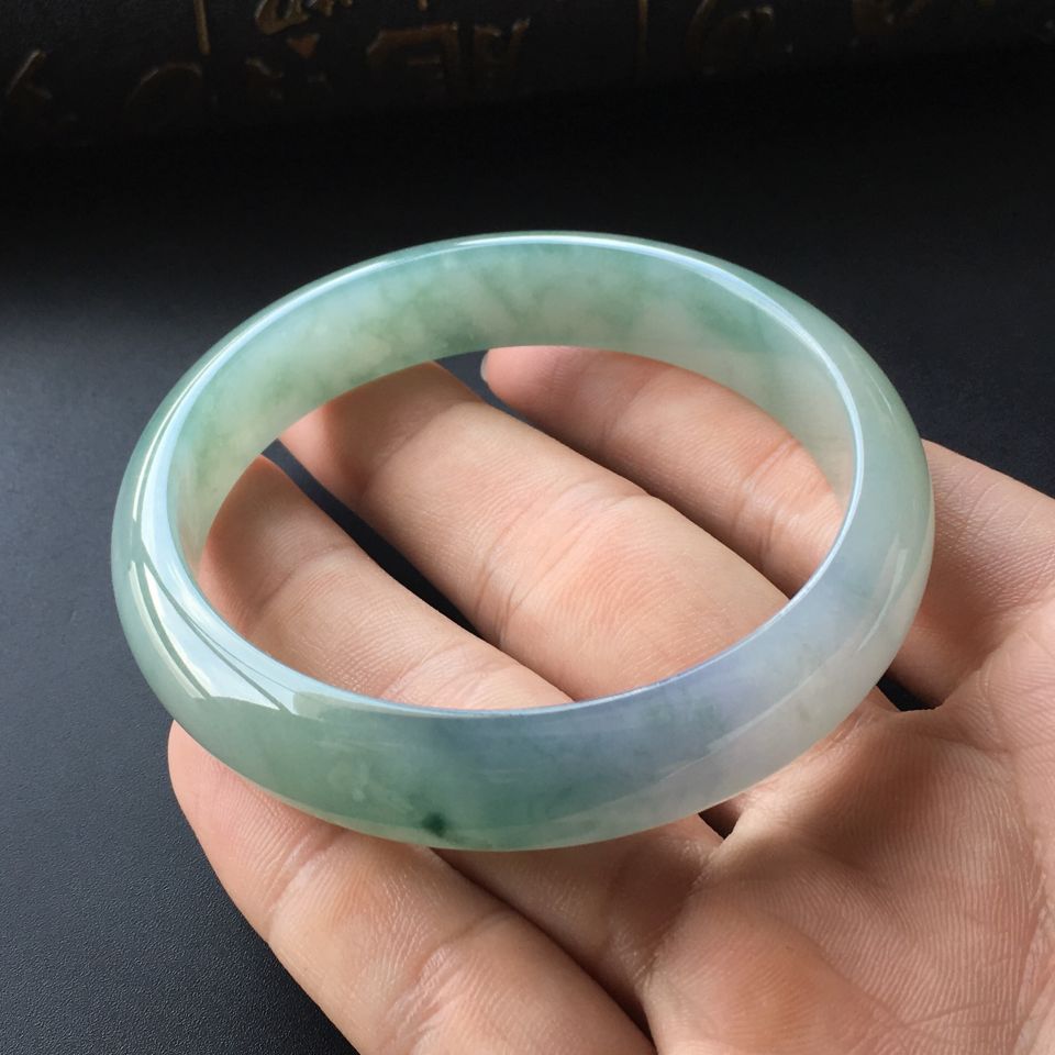 (超值推荐)糯冰种晴水飘花手镯(57.8mm)