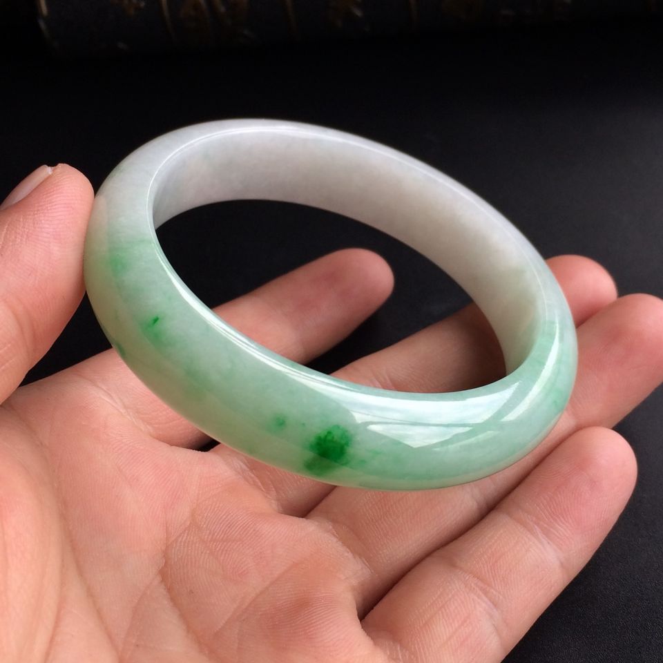 (超值推荐)糯冰种飘翠手镯(57.5mm)