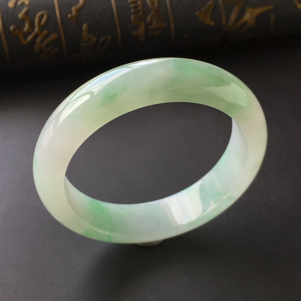 (超值推荐)糯冰种飘花手镯(54.6mm)