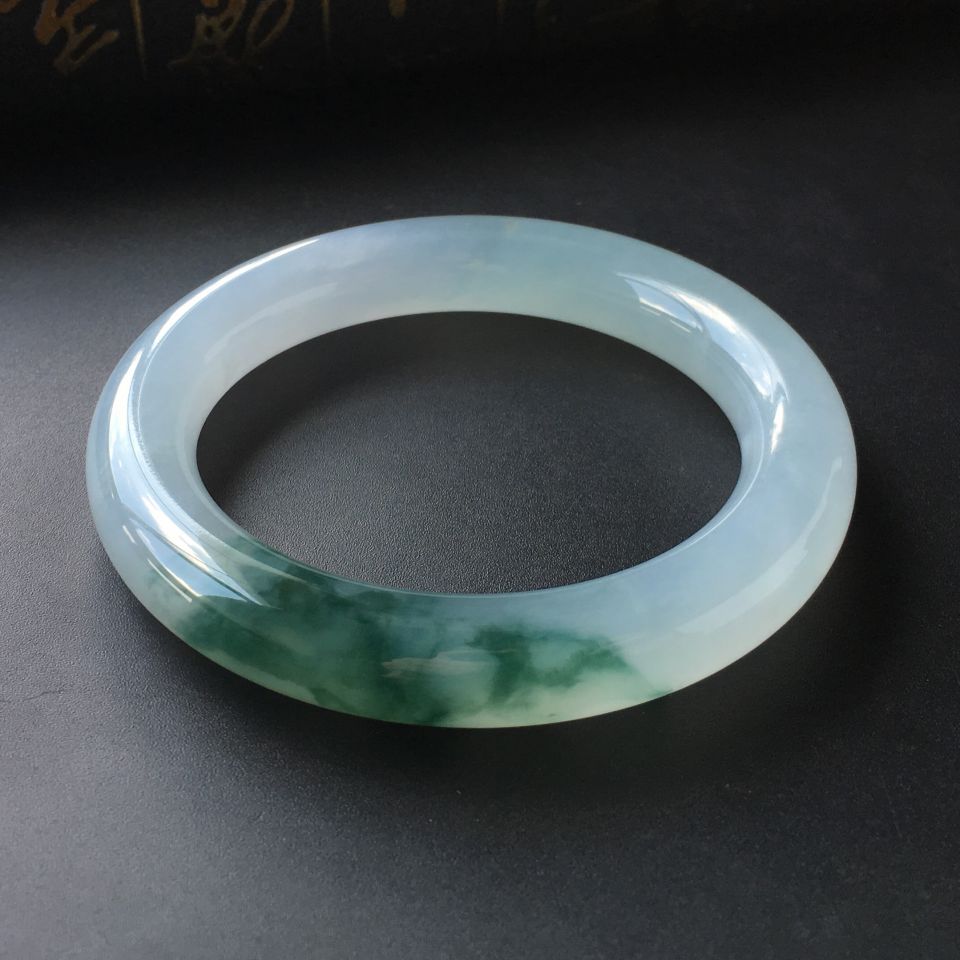 (超值推荐)糯冰种飘花圆条手镯(56mm)