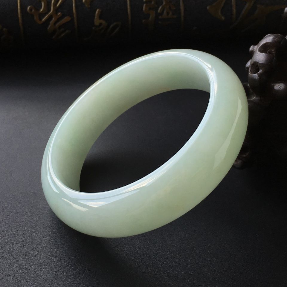 (超值推荐)糯冰种晴水手镯(57.8mm)