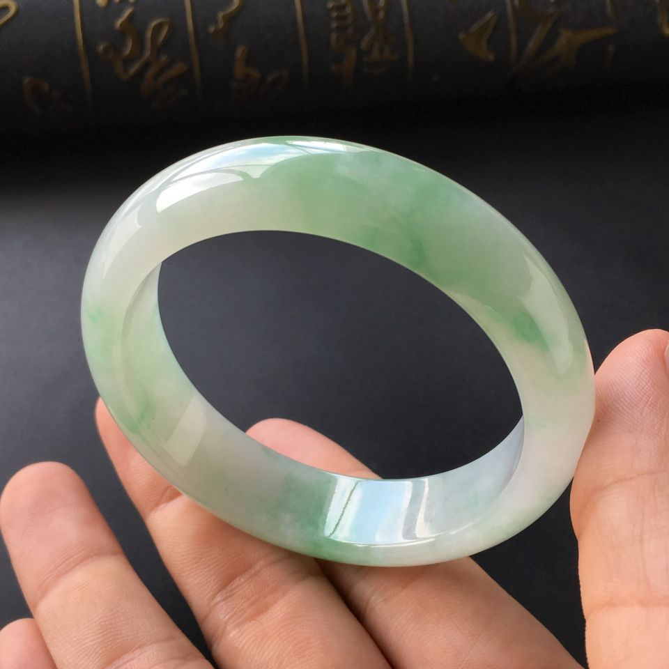 (超值推荐)糯冰种飘花手镯(54.6mm)