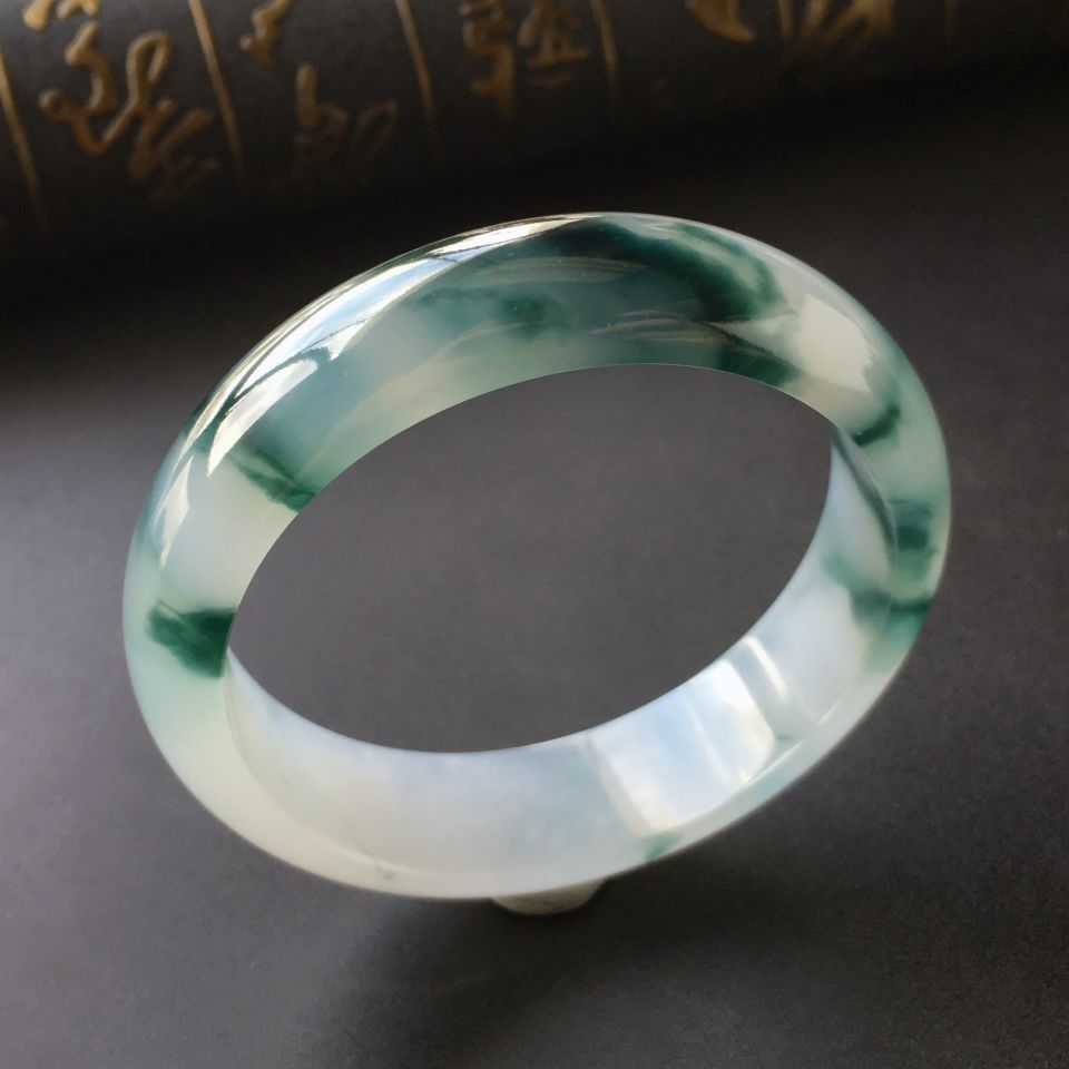 (超值推荐)糯冰种飘花手镯(55.4mm)