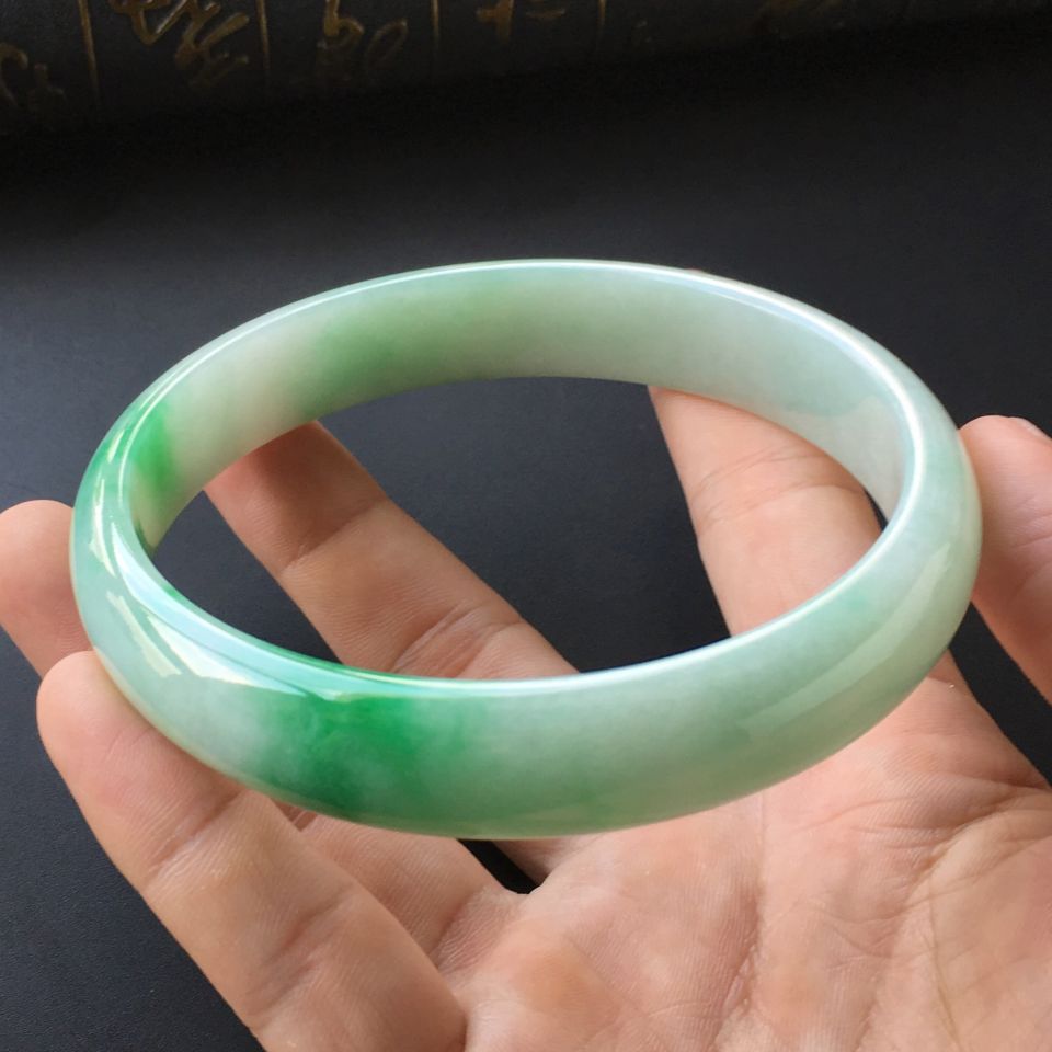 (超值推荐)糯冰种飘翠臂镯(78.2mm)