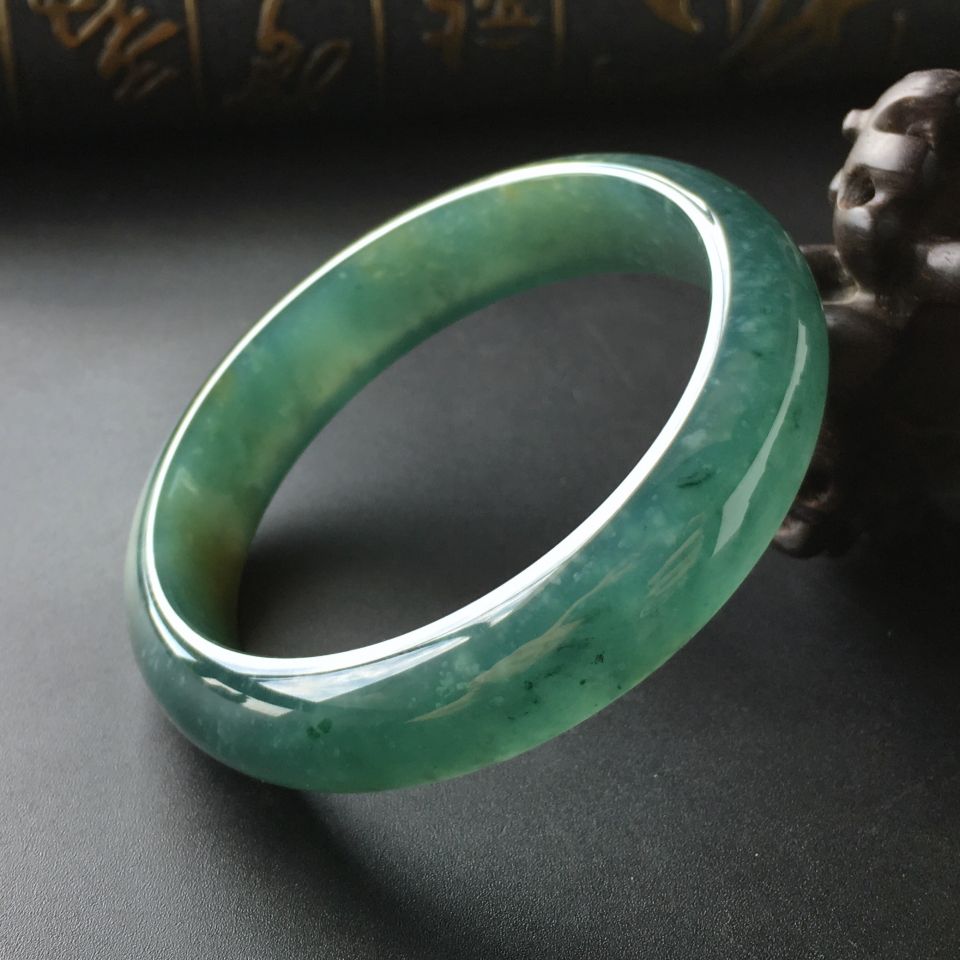 (超值推荐)冰种蓝晴水略带黄花手镯(56.7mm)