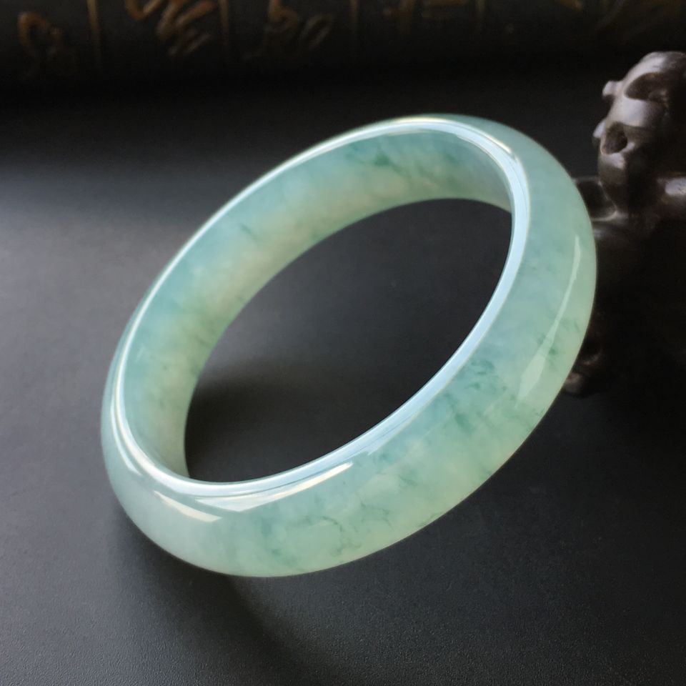 (超值推荐)冰种飘花手镯(56.2mm)