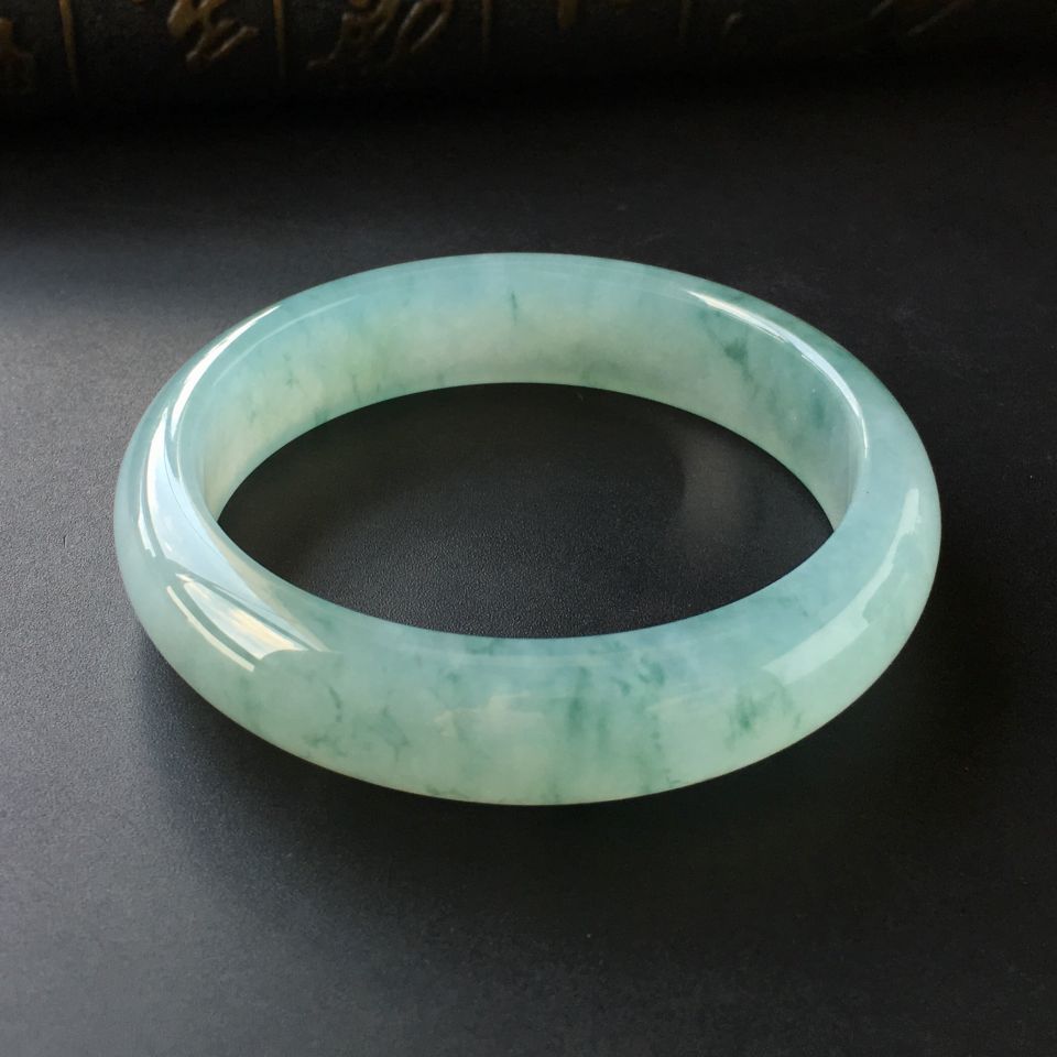 (超值推荐)冰种飘花手镯(56.2mm)
