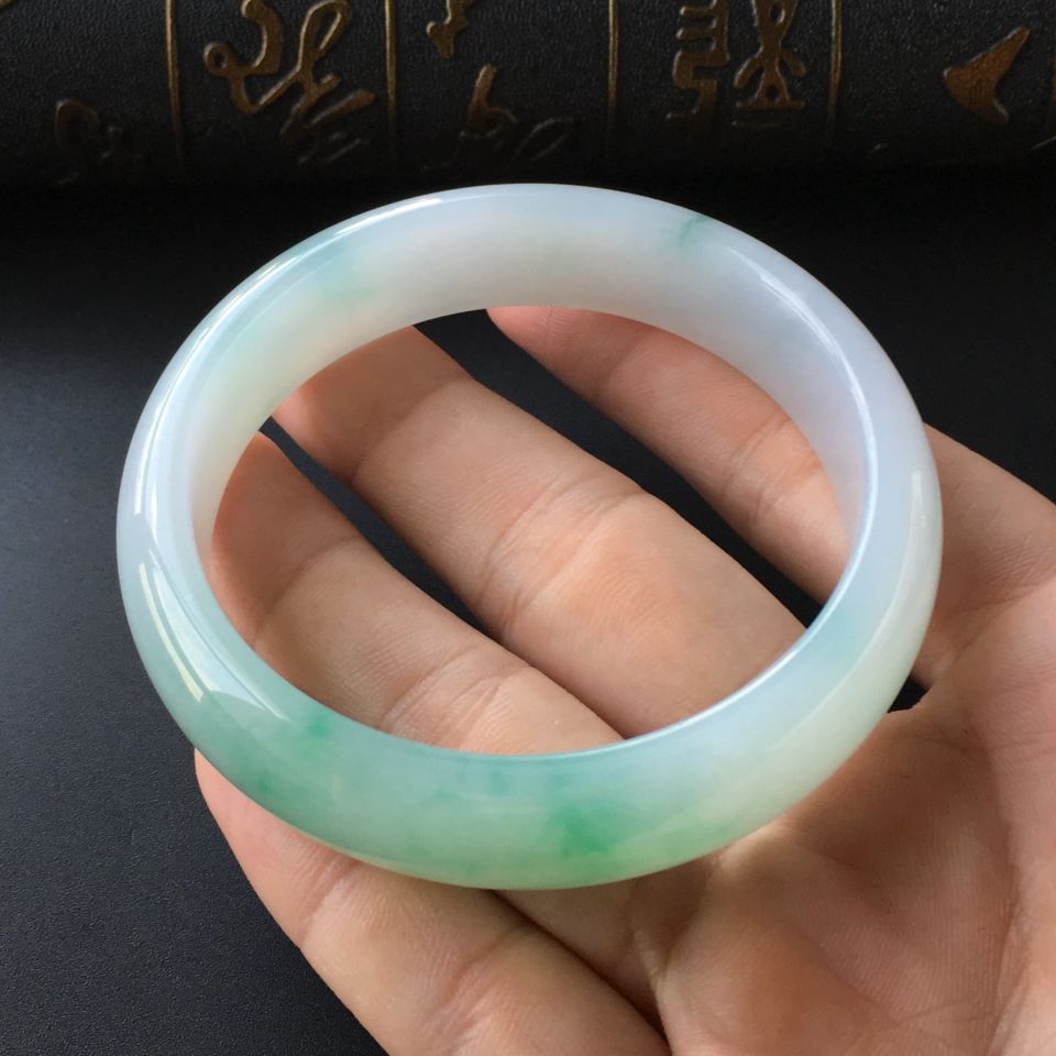 (超值推荐)糯冰种飘花手镯(59.2mm)