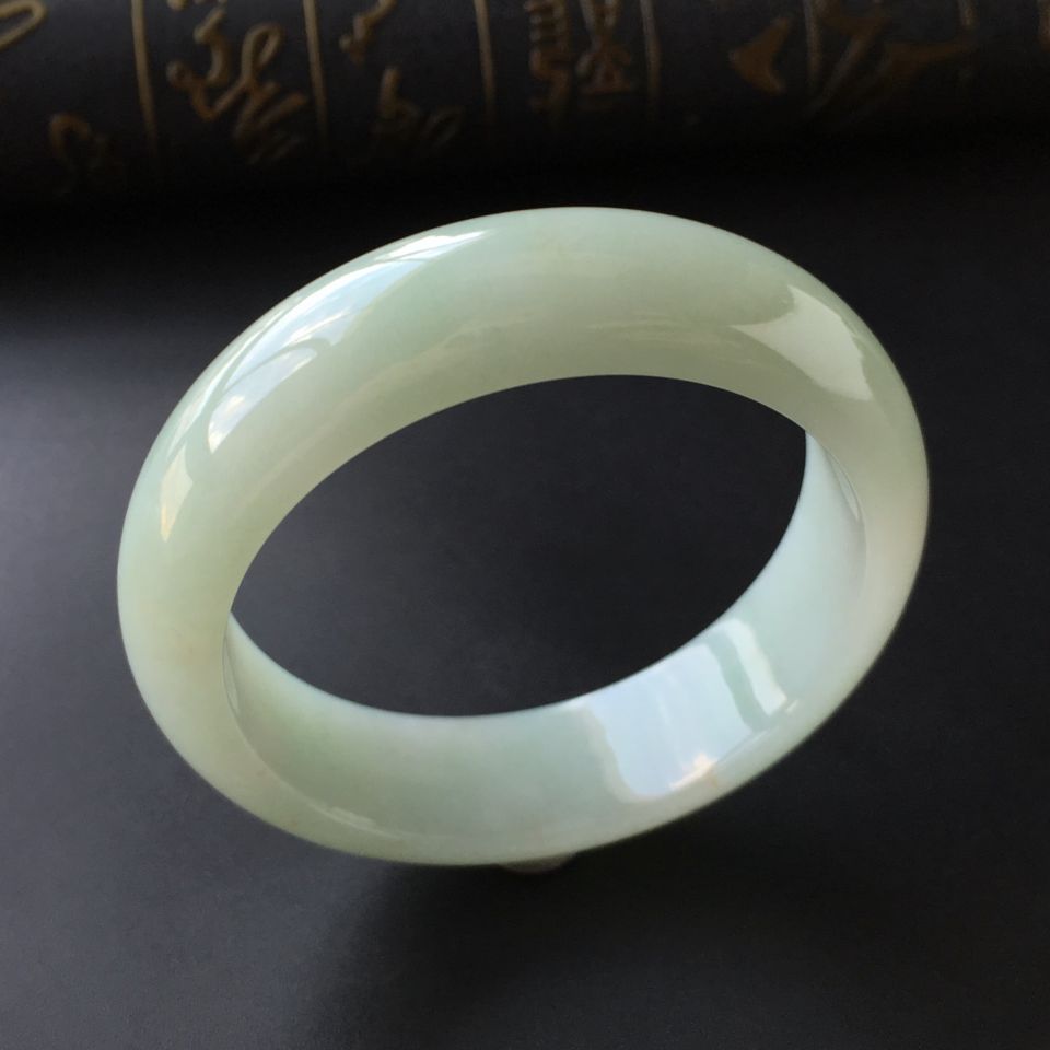 (超值推荐)糯冰种晴水手镯(57.8mm)