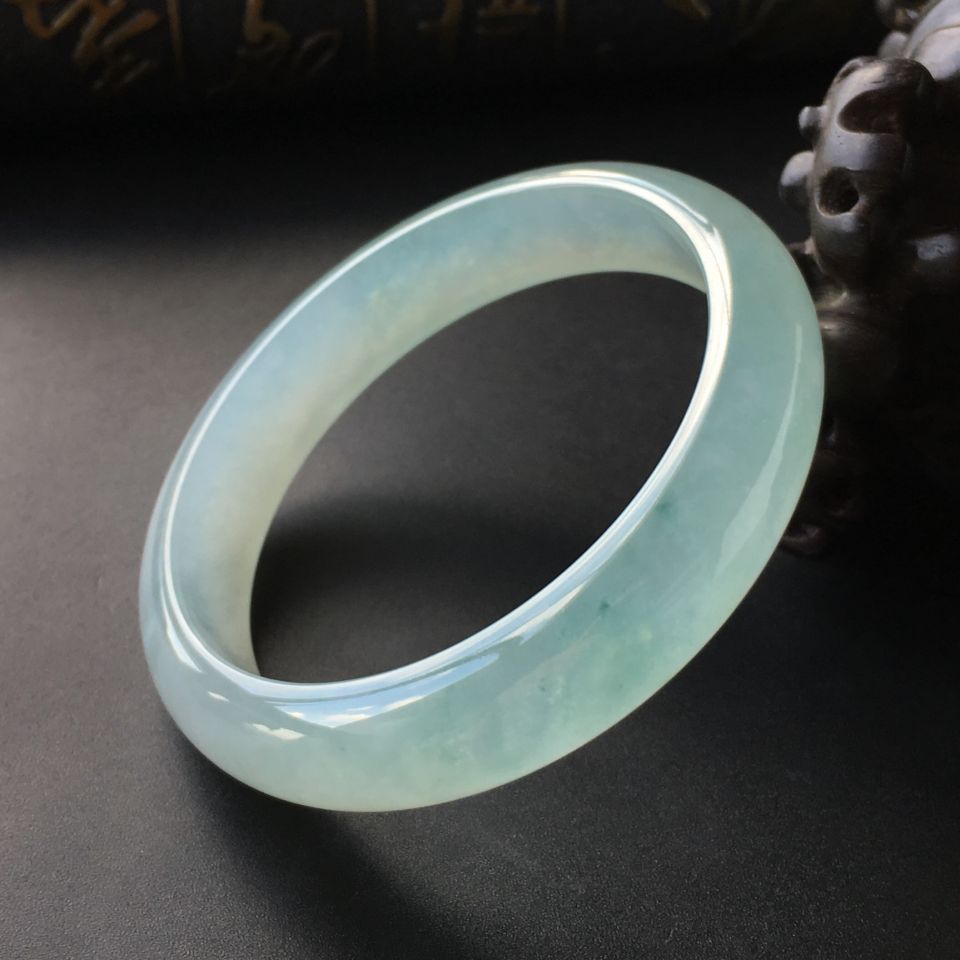 (超值推荐)冰种略飘花手镯(55.3mm)