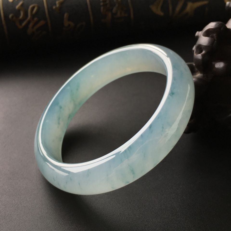 (超值推荐)冰种飘花手镯(56.5mm)