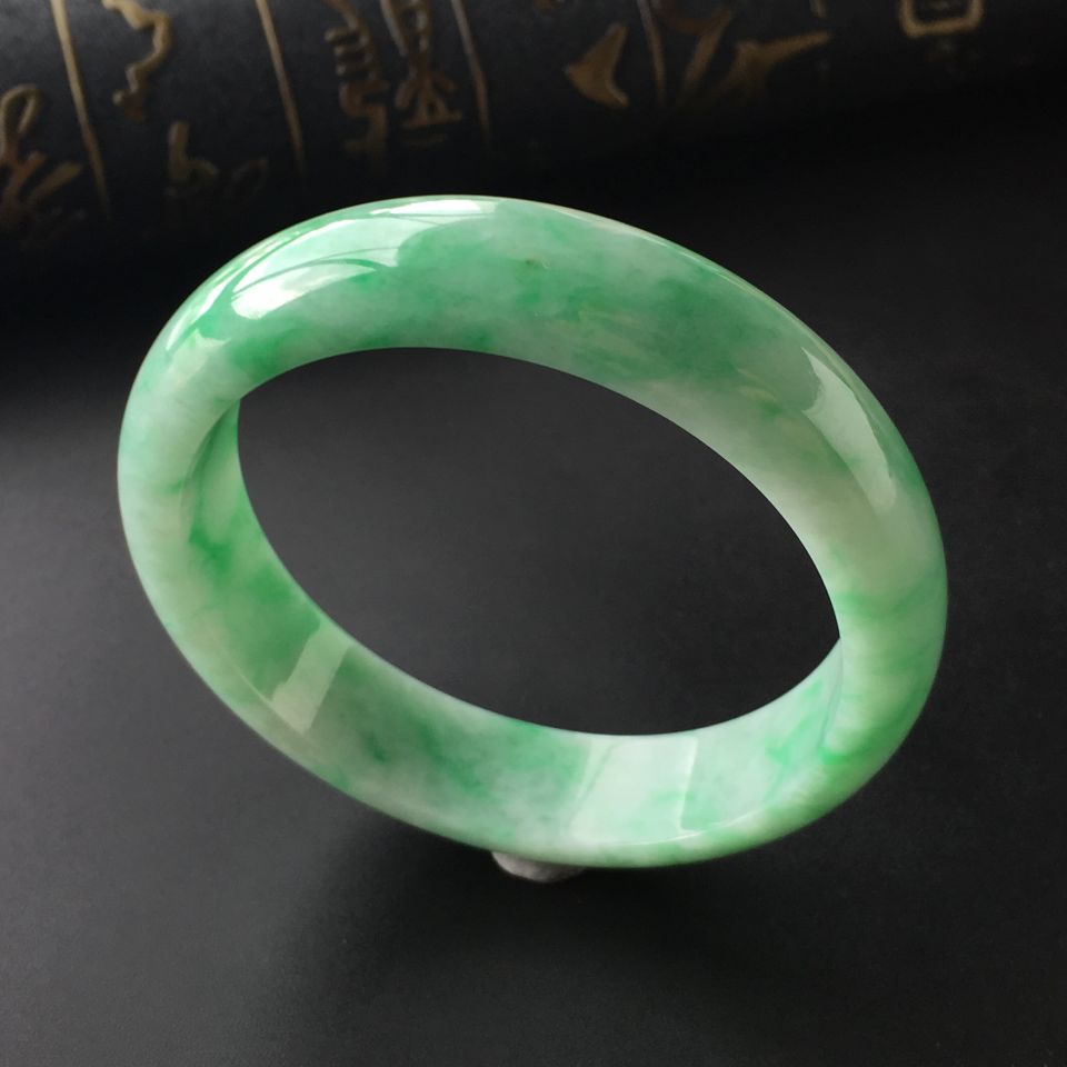 (超值推荐)糯冰种飘翠手镯(57.2mm)