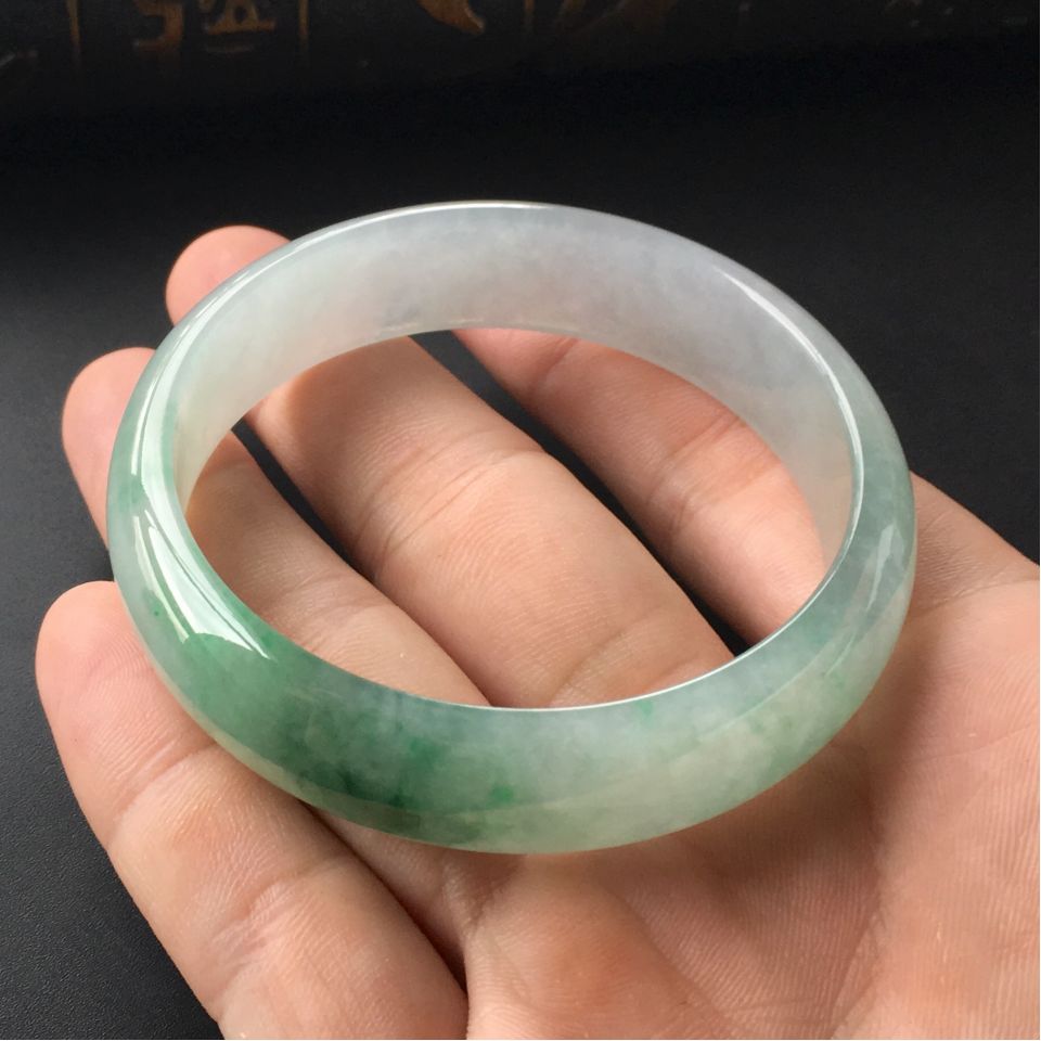 (超值推荐)冰种飘花手镯(54.7mm)