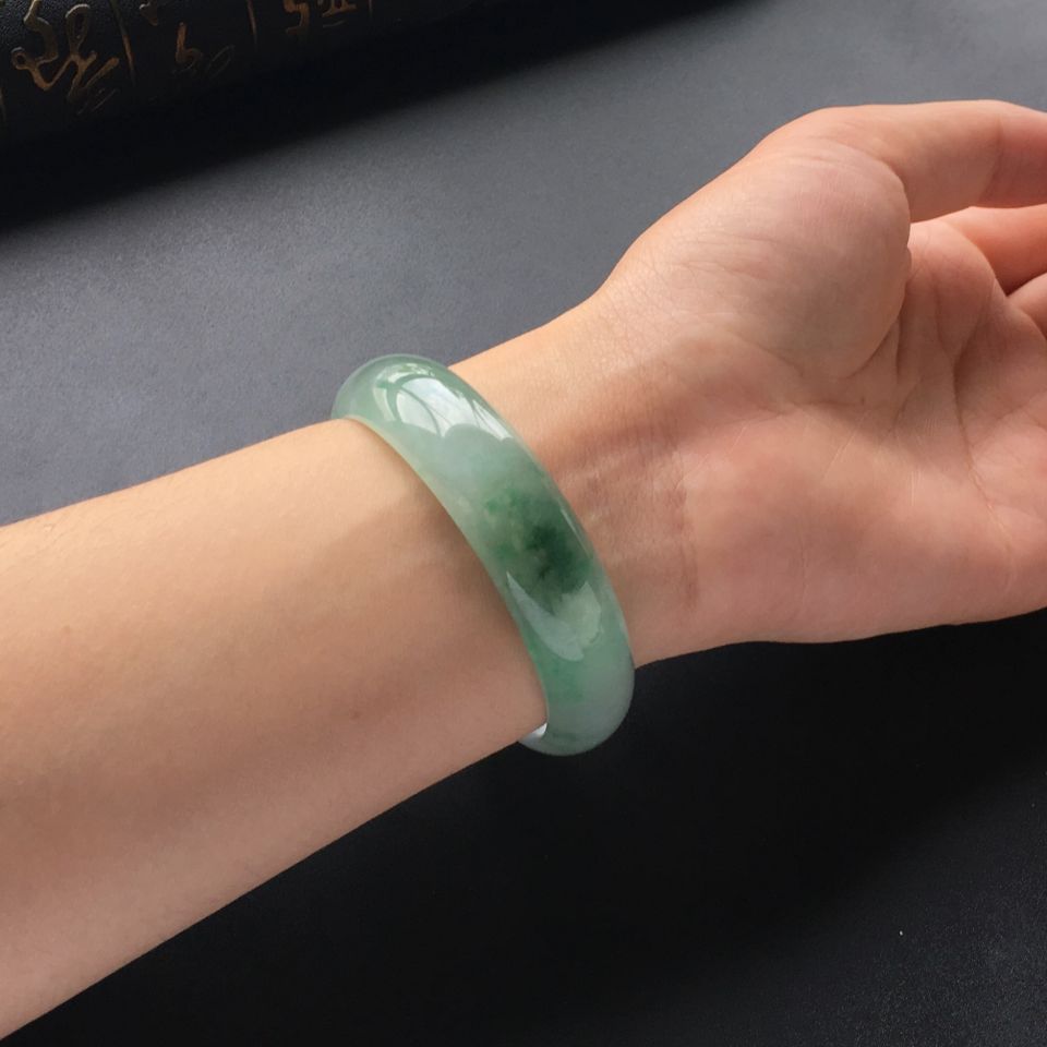 (超值推荐)冰种飘花手镯(54.7mm)