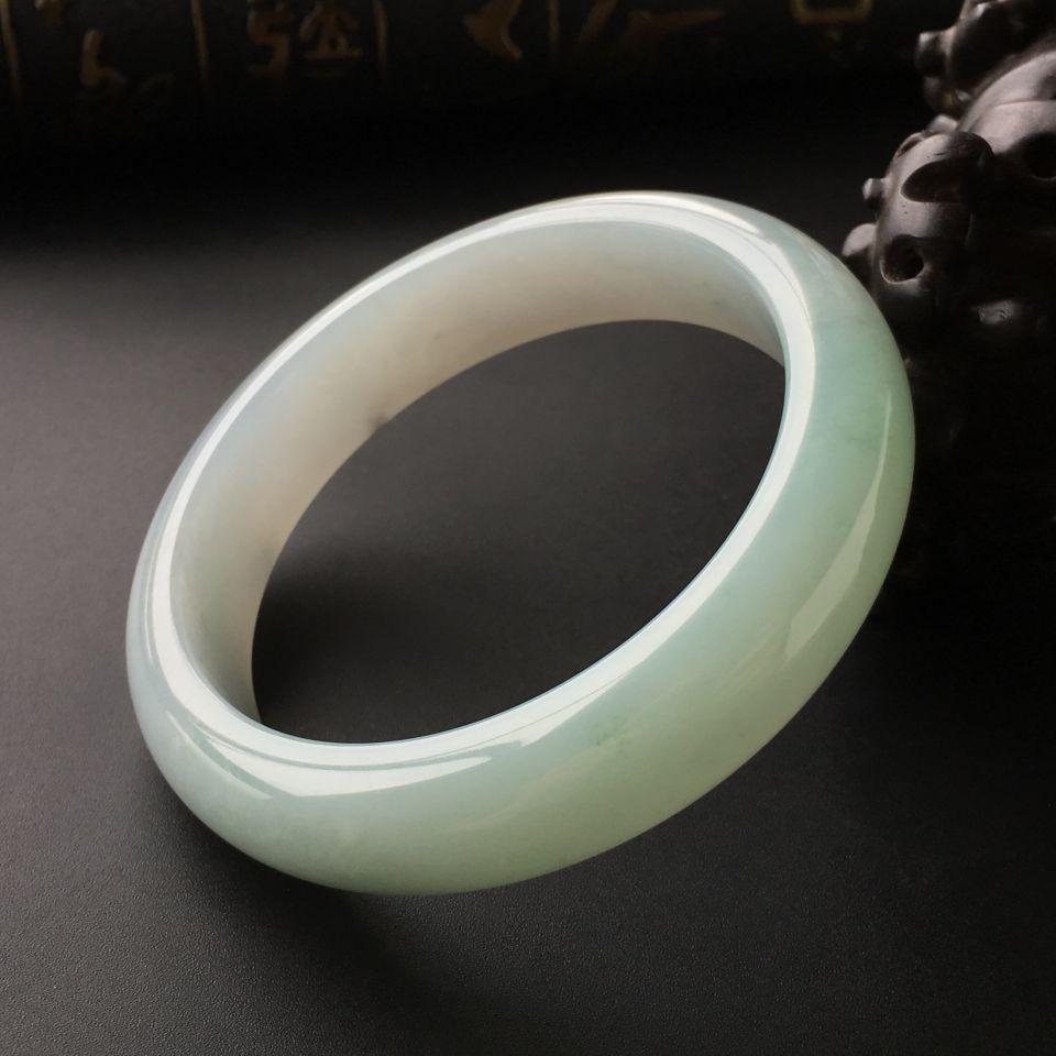 (超值推荐)糯冰种晴水手镯(60.5mm)