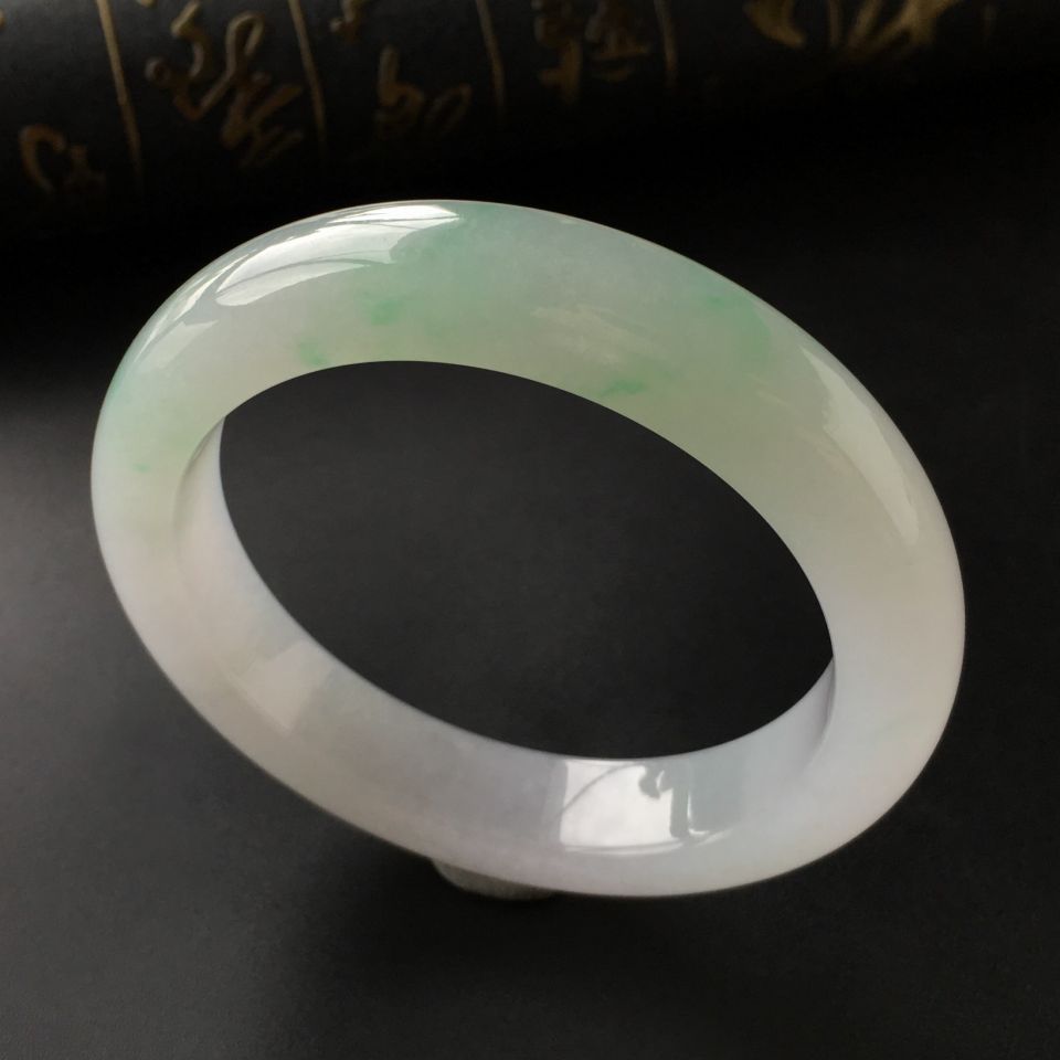 (超值推荐)糯冰种飘翠手镯(57.4mm)