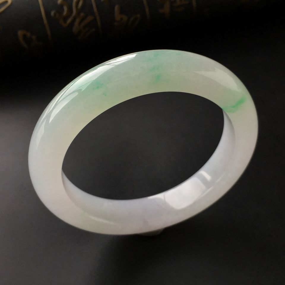 (超值推荐)糯冰种飘翠手镯(57.4mm)