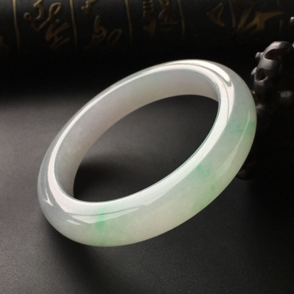(超值推荐)糯冰种飘翠手镯(57.4mm)