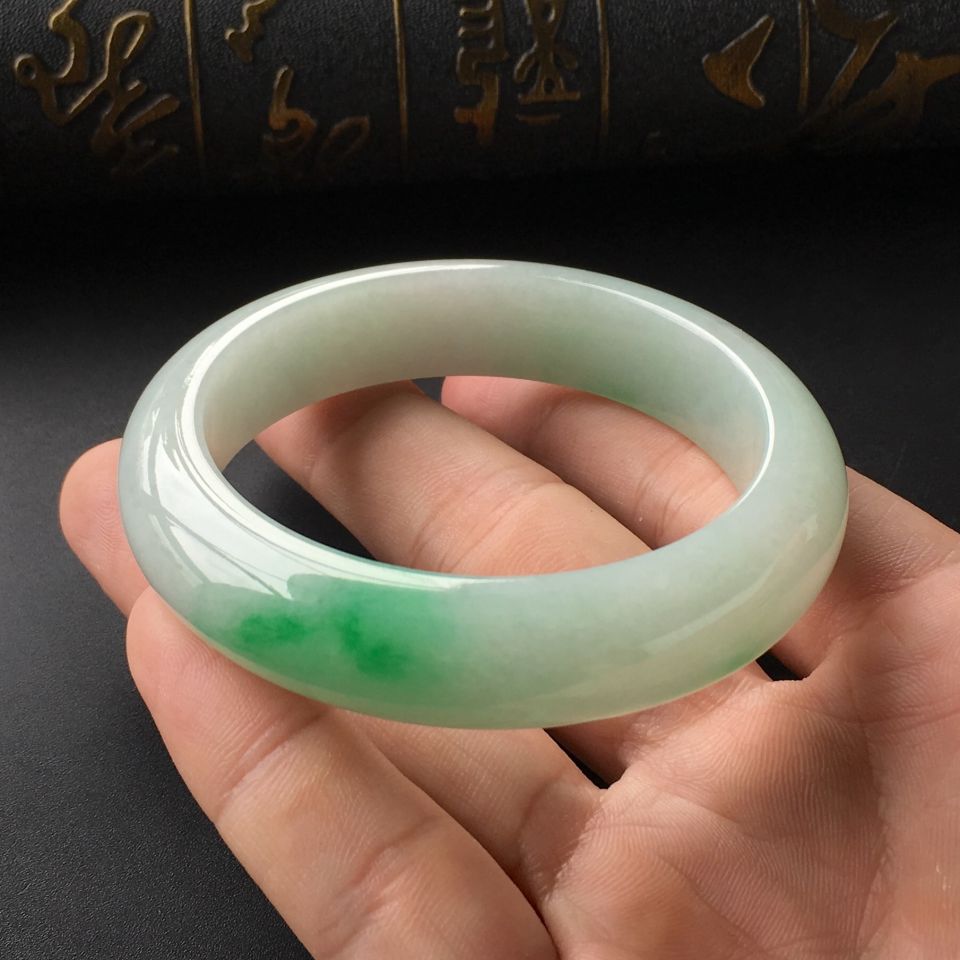 (超值推荐)糯冰种飘翠手镯(53.3mm)