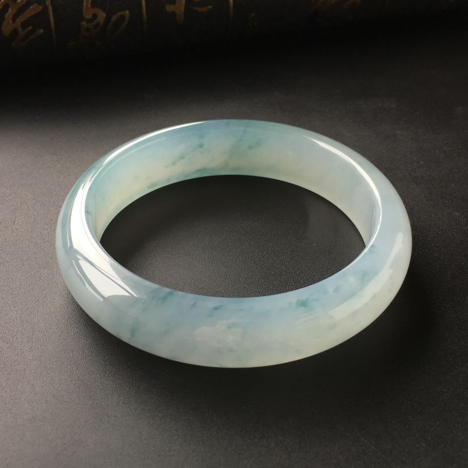 (超值推荐)冰种飘花手镯(56.5mm)